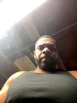 Snapshot of StrongP1738 chatting on 16, 9, 2025 StrongP1738 online show from 16, 9, 2025