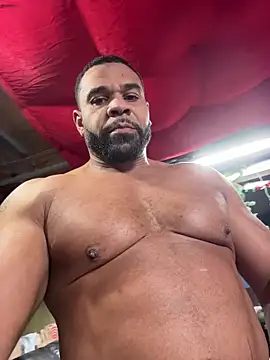 Snapshot of StrongP1738 chatting on 18, 12, 2025 StrongP1738 online show from 18, 12, 2025