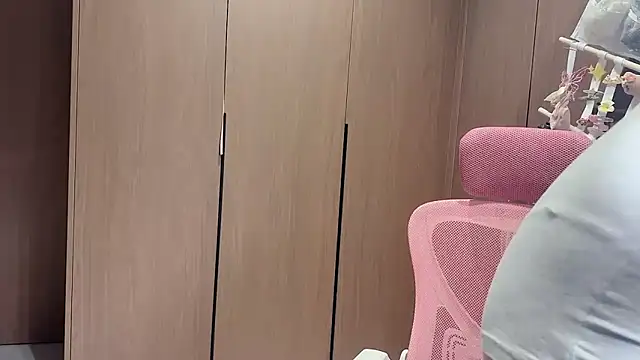 Lilium-520 online show from 14, 2, 2026