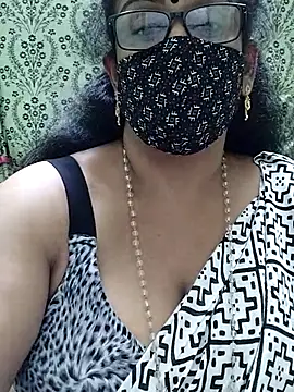 Snapshot of sweet-lotus chatting on 12, 9, 2025 sweet-lotus online show from 12, 9, 2025