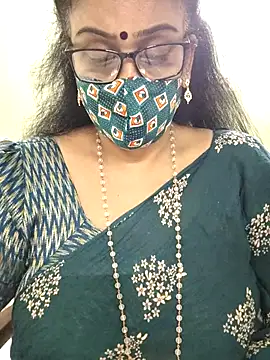 Snapshot of sweet-lotus chatting on 10, 10, 2025 sweet-lotus online show from 10, 10, 2025