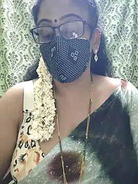 Snapshot of sweet-lotus chatting on 15, 10, 2025 sweet-lotus online show from 15, 10, 2025