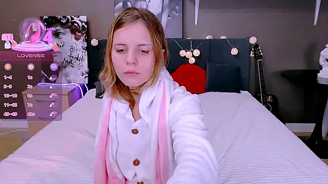 Enrujuvu Vanpaia online show from 12, 9, 2025