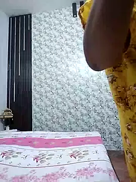 Cute-Janvi20 online show from 17, 4, 2026