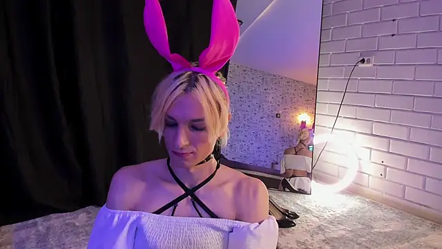 Anjela Botton online show from 14, 9, 2025