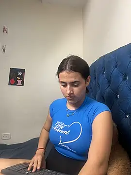 Snapshot of vikysexy283 chatting on 24, 3, 2026 vikysexy283 online show from 24, 3, 2026