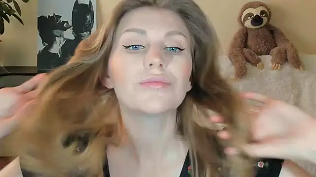 JuliaMuuun online show from 9, 9, 2025