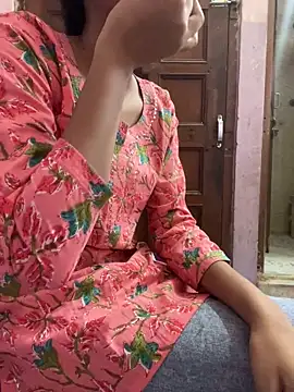 Snapshot of Sandhya_77 chatting on 4, 10, 2025 Sandhya 77 online show from 4, 10, 2025