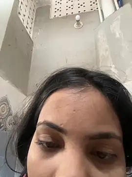 Snapshot of Sandhya_77 chatting on 17, 11, 2025 Sandhya 77 online show from 17, 11, 2025