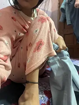 Snapshot of Sandhya_77 chatting on 25, 11, 2025 Sandhya 77 online show from 25, 11, 2025