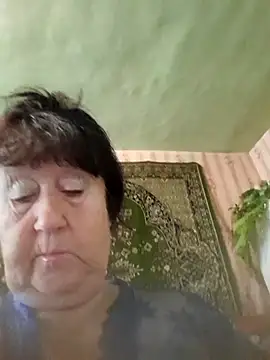 CrystalLime6411 online show from 22, 9, 2025