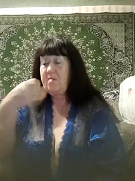 CrystalLime6411 online show from 3, 11, 2025