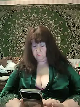 CrystalLime6411 online show from 15, 5, 2026