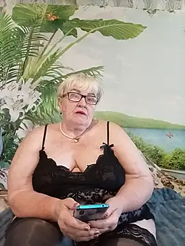 Snapshot of VioletSweet5566 chatting on 9, 7, 2026 VioletSweet5566 online show from 9, 7, 2026