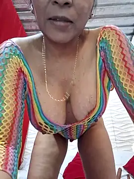 Snapshot of floresblancas chatting on 5, 7, 2026 floresblancas online show from 5, 7, 2026