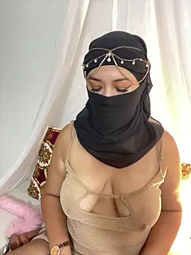 Amyraa  online show from 13, 9, 2025