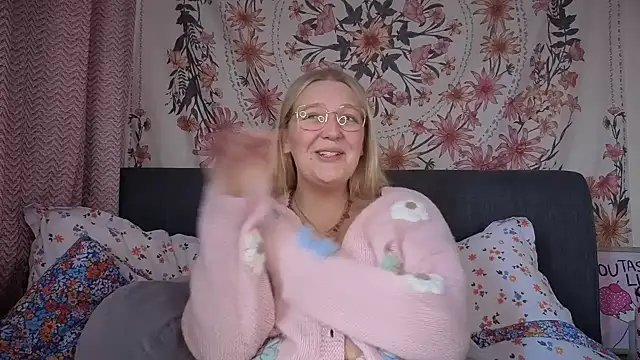 Daisyxoxo  online show from 24, 11, 2025