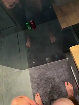 Snapshot of cumshot_foryou chatting on 27, 11, 2025 cumshot foryou online show from 27, 11, 2025