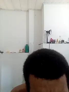 moreno25centimetro online show from 18, 9, 2025