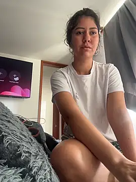 miss silvia online show from 6, 11, 2025