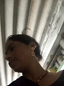 Snapshot of MISS_LOVE_001 chatting on 19, 9, 2025 MISS LOVE 001 online show from 19, 9, 2025