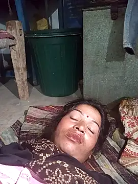 Snapshot of MISS_LOVE_001 chatting on 6, 11, 2025 MISS LOVE 001 online show from 6, 11, 2025