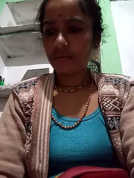 Snapshot of MISS_LOVE_001 chatting on 5, 12, 2025 MISS LOVE 001 online show from 5, 12, 2025