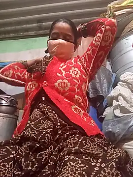 Snapshot of MISS_LOVE_001 chatting on 14, 12, 2025 MISS LOVE 001 online show from 14, 12, 2025