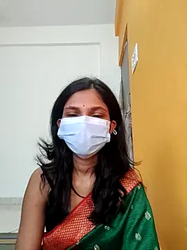 Shivani2002 online show from 26, 11, 2025