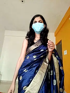 Shivani2002 online show from 5, 2, 2026