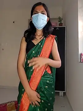 Shivani2002 online show from 20, 5, 2026