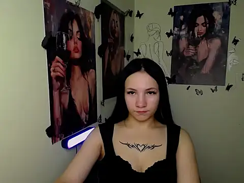 Snapshot of Em7MaA chatting on 16, 10, 2025 Em7MaA online show from 16, 10, 2025