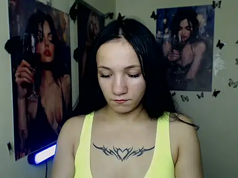 Snapshot of Em7MaA chatting on 26, 10, 2025 Em7MaA online show from 26, 10, 2025