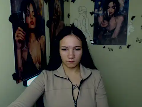 Snapshot of Em7MaA chatting on 4, 11, 2025 Em7MaA online show from 4, 11, 2025