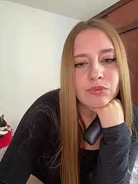 Cutie blondie online show from 28, 10, 2025