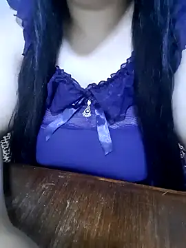 Snapshot of Madam-bezoul- chatting on 11, 10, 2025 Madam-bezoul- online show from 11, 10, 2025