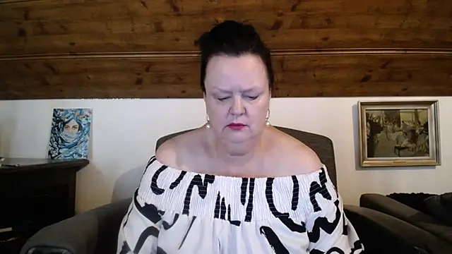 Snapshot of TiffanyMature chatting on 12, 6, 2026 TiffanyMature online show from 12, 6, 2026