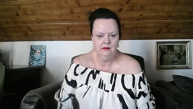 Snapshot of TiffanyMature chatting on 17, 6, 2026 TiffanyMature online show from 17, 6, 2026