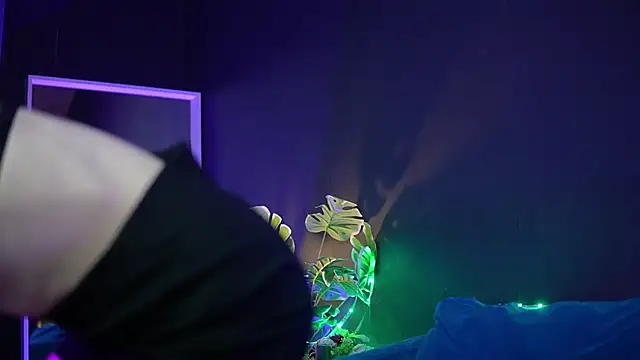 RubyRosa online show from 6, 11, 2025