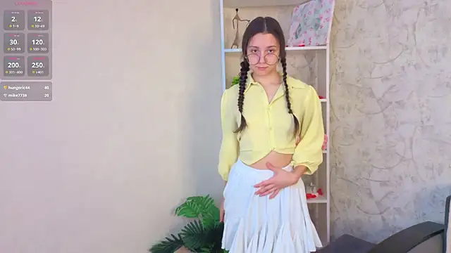 Snapshot of GiseleLamos chatting on 1, 3, 2026 GiseleLamos online show from 1, 3, 2026