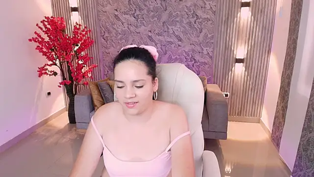 Snapshot of karlie_small chatting on 17, 9, 2025 karlie small online show from 17, 9, 2025