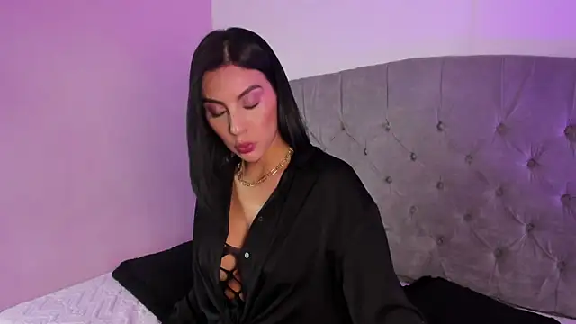 BianncaRibeiro online show from 11, 3, 2026