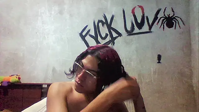 Snapshot of dirty_model chatting on 30, 11, 2025 dirty model online show from 30, 11, 2025