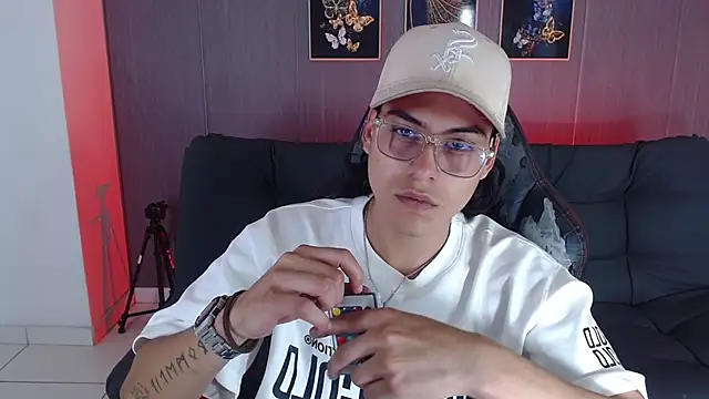 dirty model online show from 19, 2, 2026