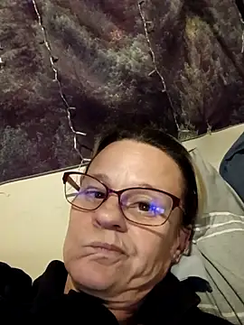 Snapshot of PremiumKitty chatting on 28, 10, 2025 PremiumKitty online show from 28, 10, 2025