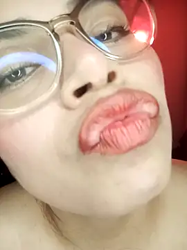 Snapshot of Diamily chatting on 10, 9, 2025 Diamily online show from 10, 9, 2025