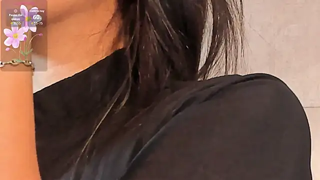 VioletHilton online show from 20, 11, 2025