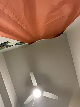 Snapshot of adamdamn chatting on 27, 3, 2026 adamdamn online show from 27, 3, 2026