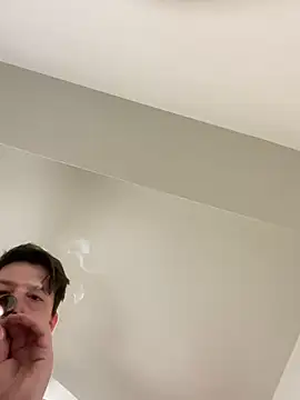 Snapshot of adamdamn chatting on 27, 3, 2026 adamdamn online show from 27, 3, 2026