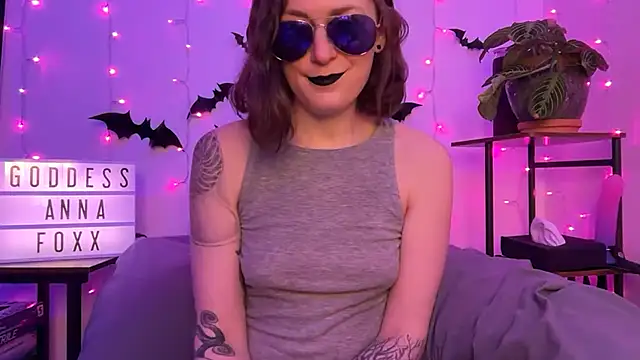 mistressannafoxx online show from 16, 12, 2025